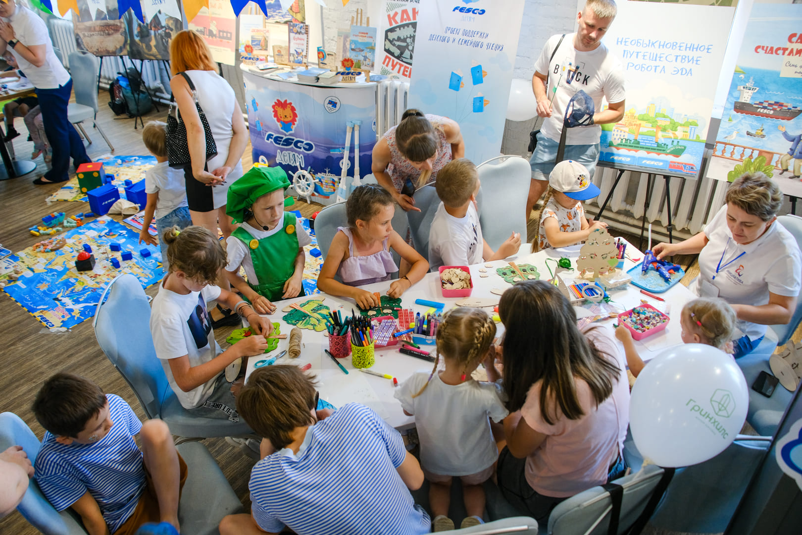 Проект "FESCO Детям" объединил более 15 тысяч юных участников в России и за рубежом Проект "FESCO Детям" объединил более 15 тысяч юных участников в России и за рубежом