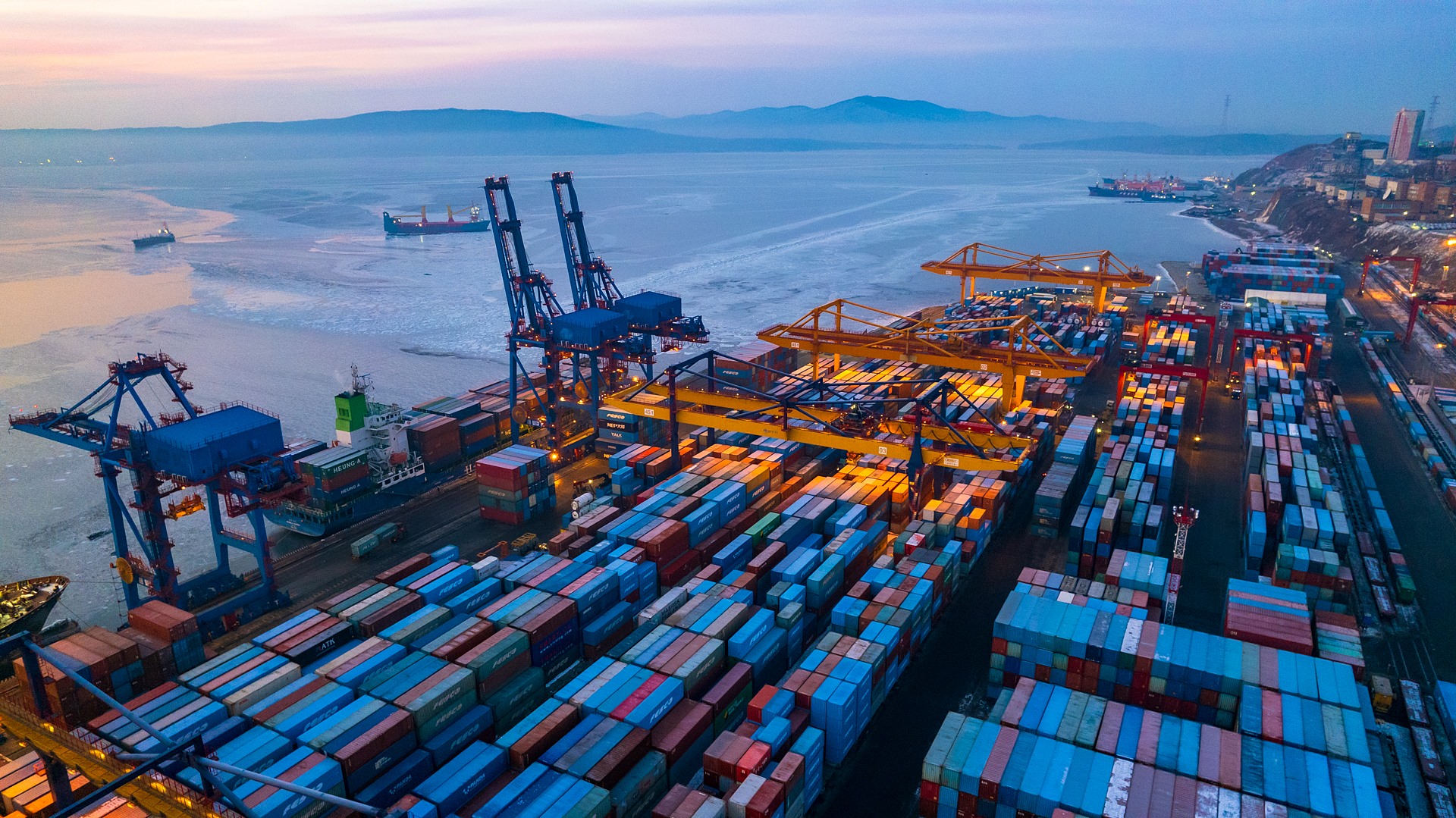 FESCO и NtechLab завершили внедрение ИИ-видеоаналитики в ВМТП