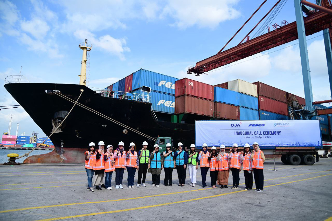 FESCO впервые в истории организовала прямой судозаход своего контейнеровоза в Индонезию